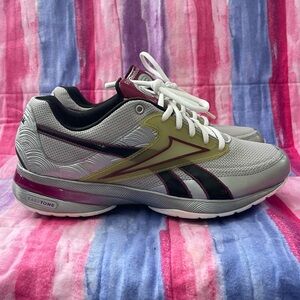 Reebok Easy Tone Women's Sneakers Gray, Burgundy Black size 9.5 new without box